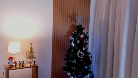 Sam   --- next stream 1 dic  food and vino show . online show from December 14, 12:33 am