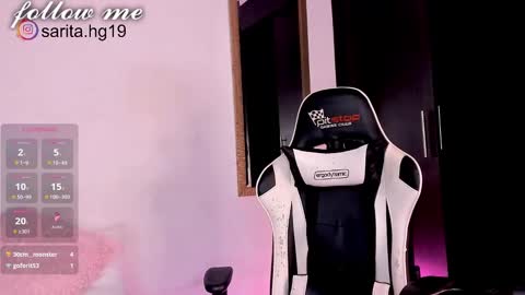 Snapshot of _sara_hernandez chatting on February 5, 2:37 pm Sara intagram online show from February 5, 2:37 pm