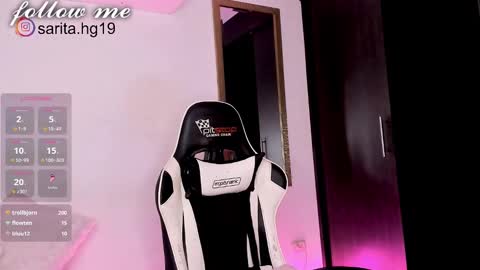 Snapshot of _sara_hernandez chatting on February 13, 8:03 pm Sara intagram online show from February 13, 8:03 pm