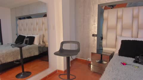 Snapshot of _saragarcia_ chatting on March 10, 5:50 pm Sara online show from March 10, 5:50 pm