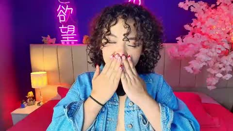 Sara online show from April 11, 5:34 am