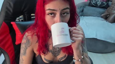 Selene online show from February 7, 2:47 pm