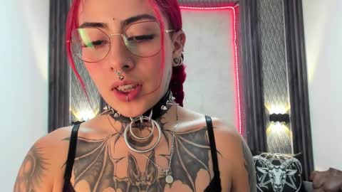 Selene online show from February 11, 5:07 pm