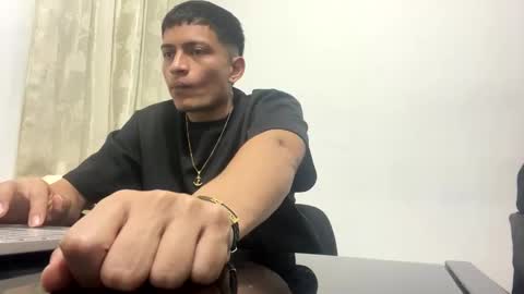 Juan Pablo-independent model online show from February 20, 12:30 am