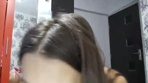 _sexy_sophie_69 online show from September 18, 8:33 pm