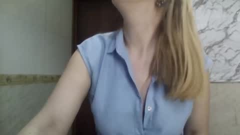  SexyXSveta  online show from February 11, 4:06 am