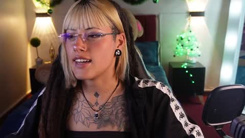 _sharlotte777 online show from December 23, 5:11 pm