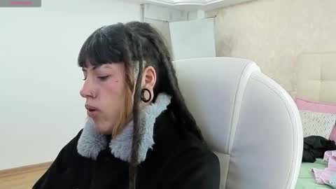 _sharlotte777 online show from December 17, 1:17 pm