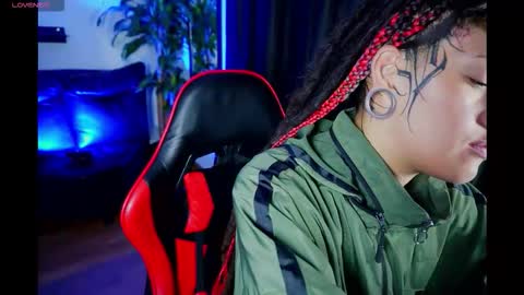 _sharlotte777 online show from February 21, 4:19 pm