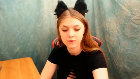 Snapshot of _shy_bunny__ chatting on September 9, 11:43 am Mari online show from September 9, 11:43 am