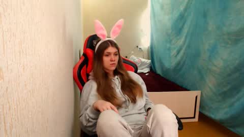 Mari online show from October 23, 1:54 pm