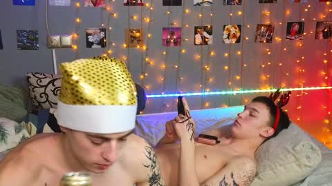 Snapshot of _side_by_you_ chatting on December 25, 2:23 pm NATHANPVT IS OPEN online show from December 25, 2:23 pm