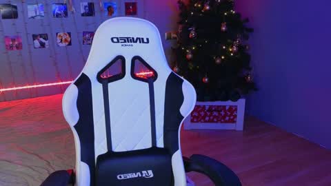 Snapshot of _side_by_you_ chatting on January 9, 9:37 am NATHANPVT IS OPEN online show from January 9, 9:37 am