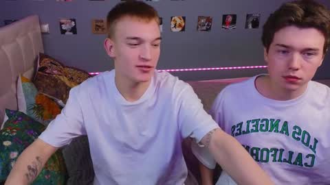 Snapshot of _side_by_you_ chatting on January 14, 6:07 pm NATHANPVT IS OPEN online show from January 14, 6:07 pm