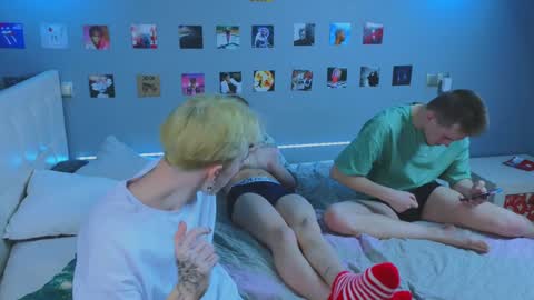 Snapshot of _side_by_you_ chatting on January 16, 6:27 pm NATHANPVT IS OPEN online show from January 16, 6:27 pm