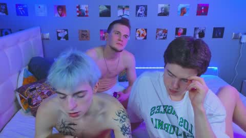 Snapshot of _side_by_you_ chatting on January 23, 6:03 pm NATHANPVT IS OPEN online show from January 23, 6:03 pm