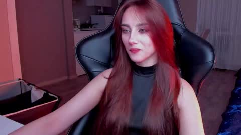 Snapshot of _silverdream chatting on November 16, 9:42 pm _silverdream online show from November 16, 9:42 pm