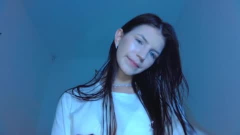 Snapshot of _skyline_x chatting on October 19, 1:12 pm Sky online show from October 19, 1:12 pm