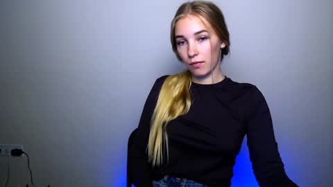 Snapshot of _snow_queen__ chatting on November 6, 7:15 pm Rachel online show from November 6, 7:15 pm