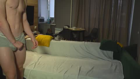 OLIVERpvt is open online show from October 13, 3:06 am