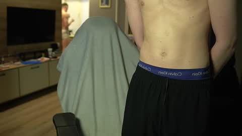 OLIVERpvt is open online show from March 1, 3:08 am