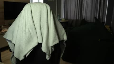 OLIVERpvt is open online show from April 9, 11:04 am