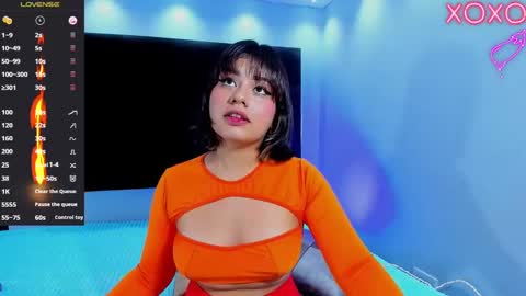 V E N U S online show from January 9, 1:02 pm