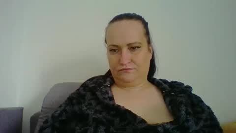 Snapshot of _squirty_pussyyy_ chatting on October 31, 9:10 am Melisa online show from October 31, 9:10 am