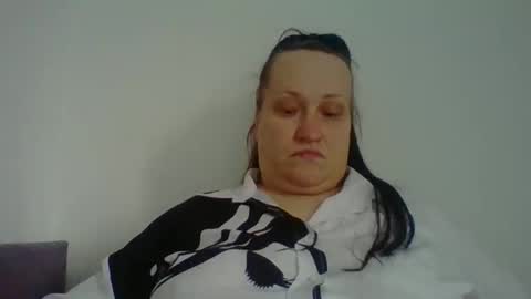 Snapshot of _squirty_pussyyy_ chatting on November 23, 8:25 am Melisa online show from November 23, 8:25 am