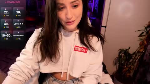 _sserendipityy_ online show from September 13, 3:34 pm