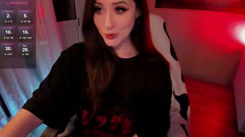 _sserendipityy_ online show from March 24, 5:18 pm