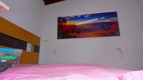 susy online show from February 21, 11:55 am