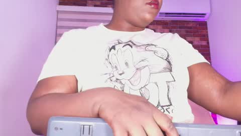 susy online show from April 12, 3:11 am