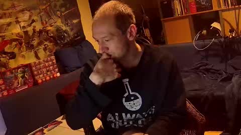 Sven online show from December 15, 3:22 am