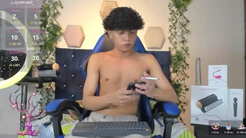 Snapshot of _taylor_black chatting on November 13, 1:37 am Taylor online show from November 13, 1:37 am