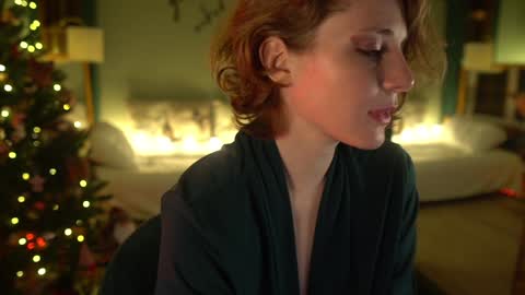 Evi online show from December 22, 1:55 am