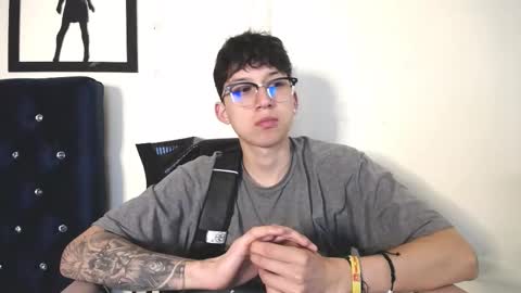 Thomas online show from October 29, 1:19 am