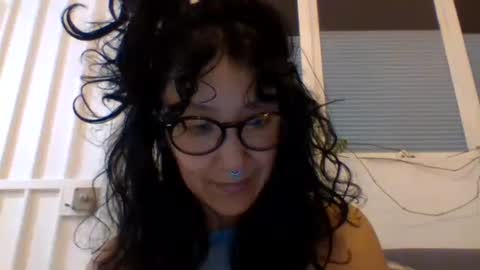 Snapshot of _tutti_frutti_ chatting on March 1, 1:11 am _tutti_frutti_ online show from March 1, 1:11 am