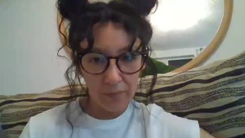 Snapshot of _tutti_frutti_ chatting on October 25, 2:19 am _tutti_frutti_ online show from October 25, 2:19 am