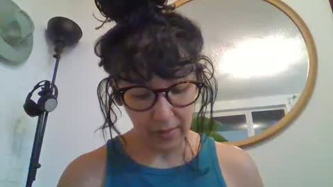 Snapshot of _tutti_frutti_ chatting on November 30, 12:14 am _tutti_frutti_ online show from November 30, 12:14 am