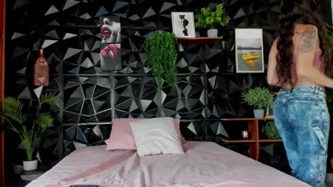 _valentina_69 online show from October 23, 2:16 pm