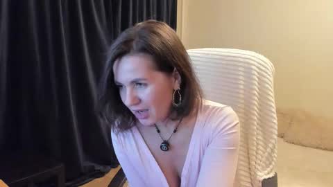 _vallylove online show from December 22, 12:40 am