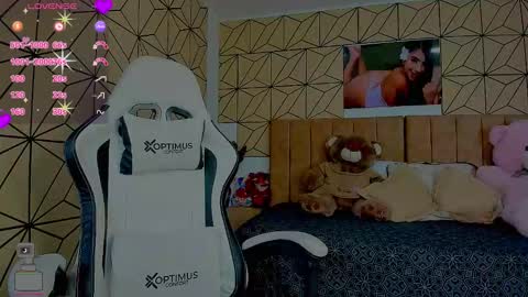 vane online show from February 12, 8:48 pm