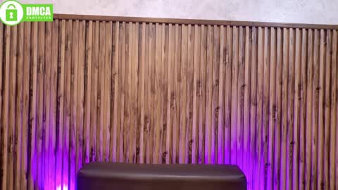 Veronica online show from April 18, 2:10 pm