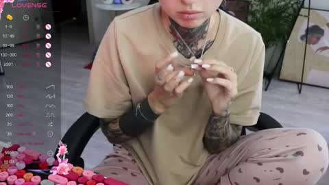 Alis online show from September 20, 10:49 am