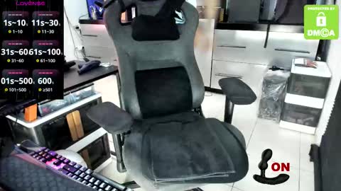 Snapshot of _vix__ chatting on October 18, 10:54 pm Vix online show from October 18, 10:54 pm