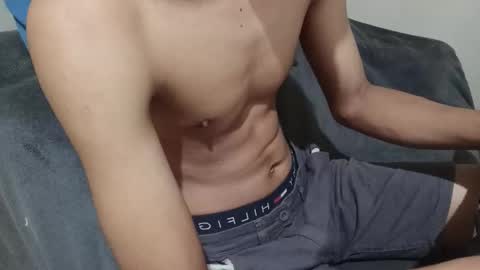 Snapshot of _vov_ chatting on December 17, 12:55 pm _vov_ online show from December 17, 12:55 pm