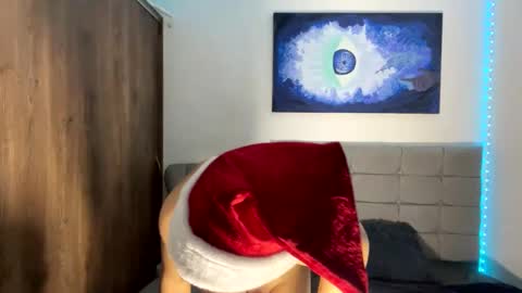 Aron Walker online show from December 29, 8:33 am