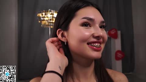 Anna online show from February 14, 8:26 pm