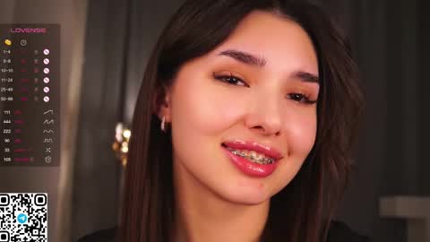 Anna online show from March 11, 5:24 pm